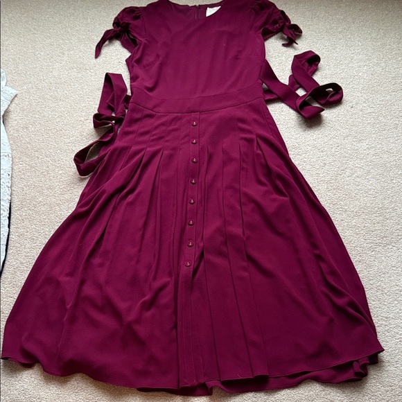 Gal Meets Glam Dresses & Skirts - Gal Meets Glam Burgundy Midi Dress